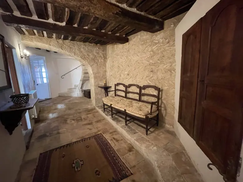 La maison des remparts à saint saturnin les apt